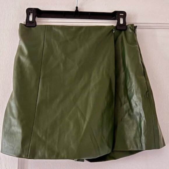 Jason Wu Faux Leather Green Mini Skort - Picture 2 of 6